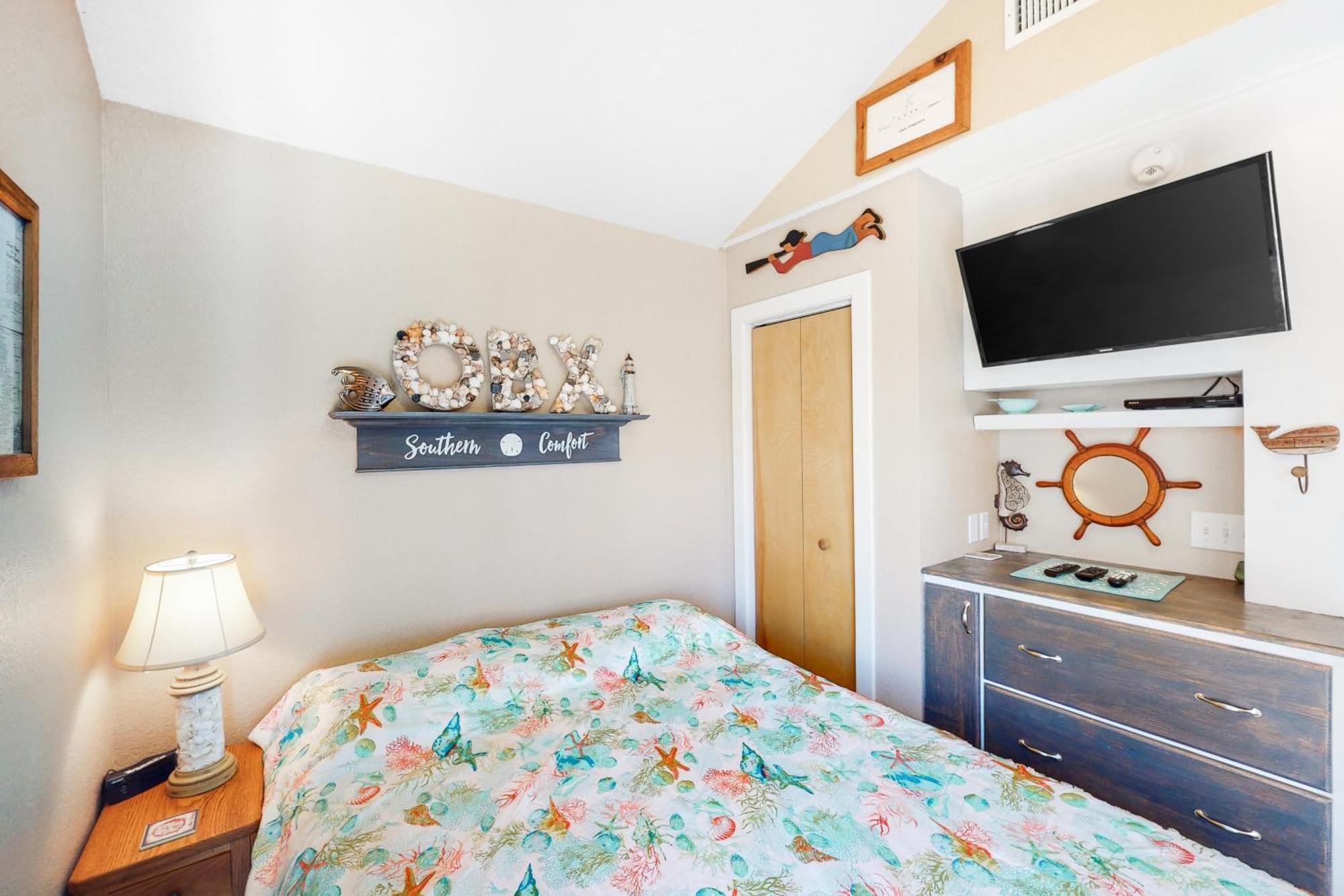 Southern Comfort Cabana Hatteras Room photo